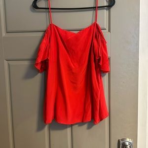 Space Style Concept L Off-Shoulder Top